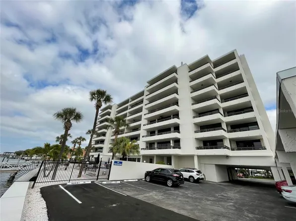 5700 Mariner St, Tampa, FL