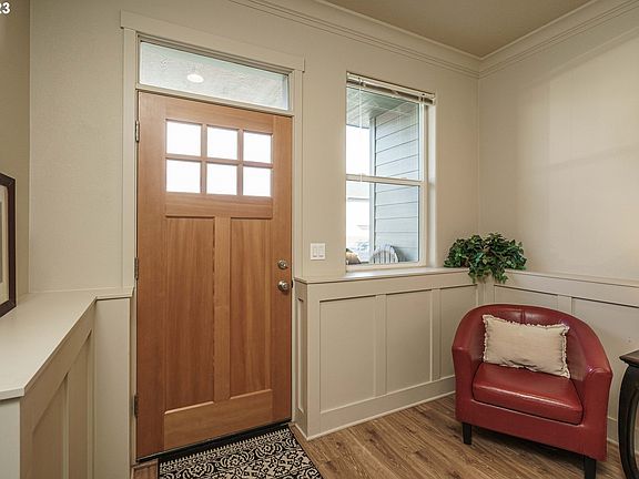 4th image of 10727 NE 108th Pl