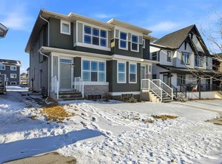 185 E Edith Grn NW, Calgary, AB T3R2H2