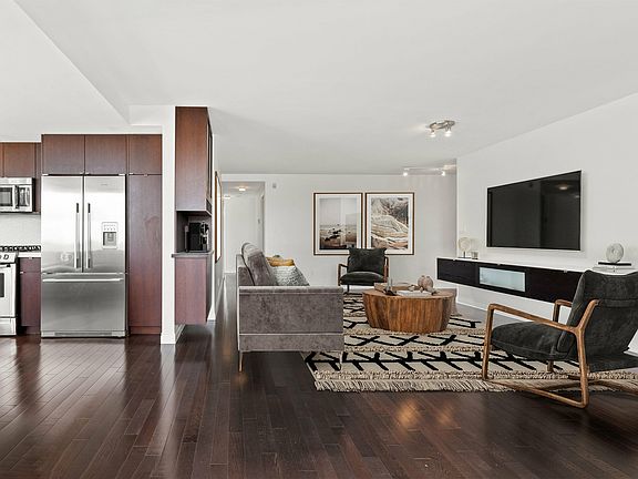 5th image of 1383 Marinaside Cres #611