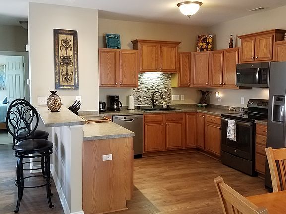 4th image of 2303 W Vista Bella Dr #201
