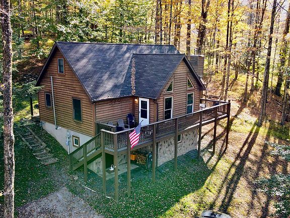2nd image of 868 Cabin Mountain Rd