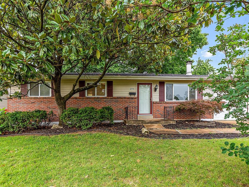 1st image of 2775 Robert Dr