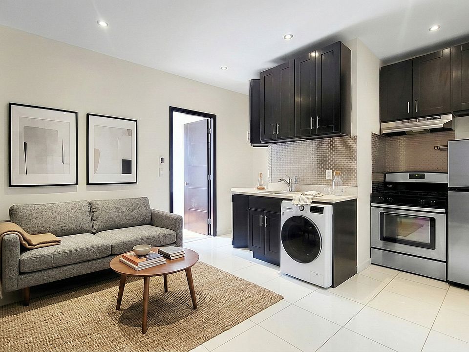 1st image of 218 W 112th St #4