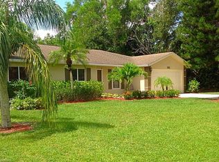 162 Erie Dr, Naples, FL 34110