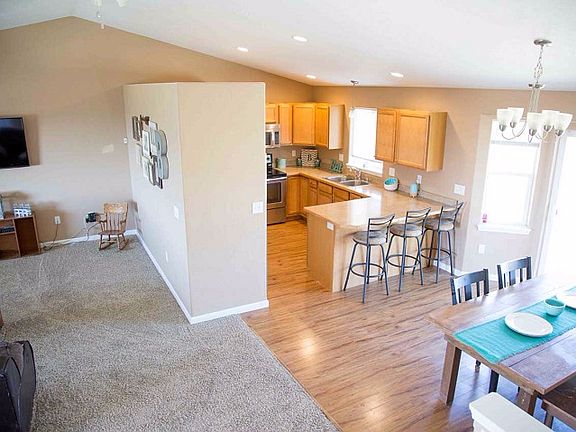 3rd image of 8422 Mary Dr
