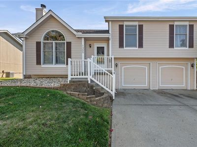 1305 NW 72nd St, Kansas City, MO, 64118