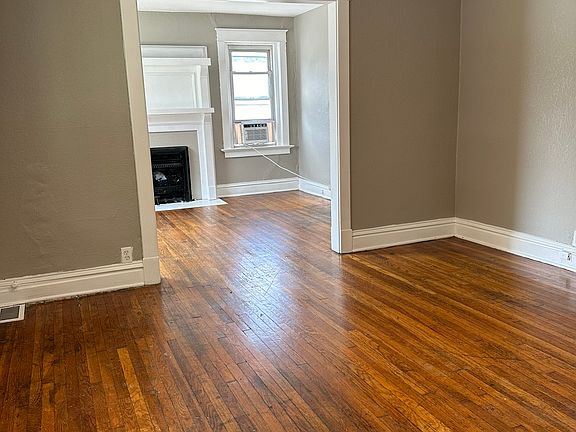 2nd image of 1700 E 36th St APT 1