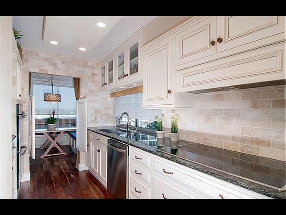 5th image of 1780 Avenida Del Mundo Unit 402