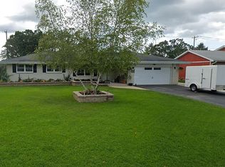 803 Meadow Vw, Mukwonago, WI 53149