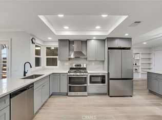 6117 E Garnet Cir, Anaheim, CA 92807