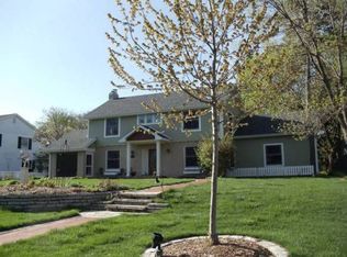 4917 N Grandview Dr, Peoria Heights, IL