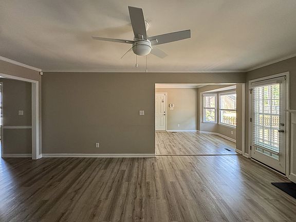 4th image of 7118 Rockridge Ln