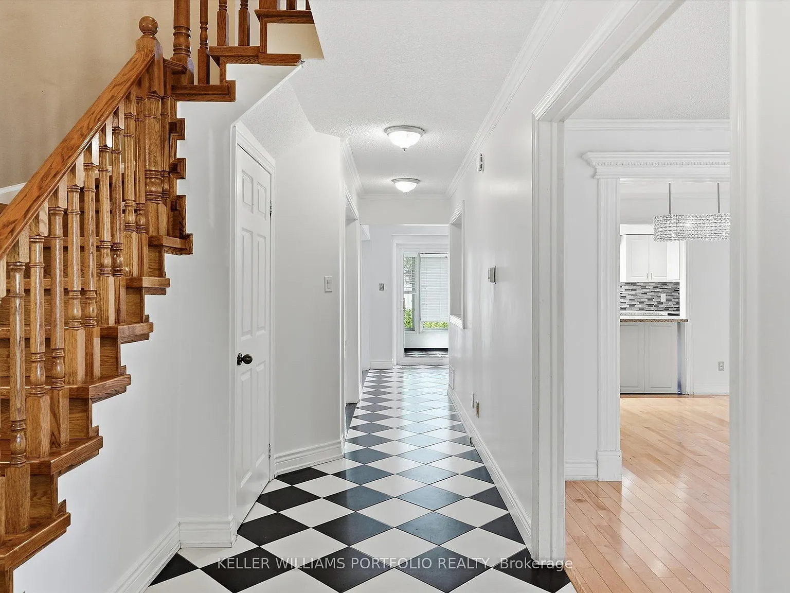 6 bed, $4,400 — Photo 4