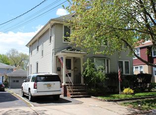 71 Union Pl, Ridgefield Park, NJ 07660