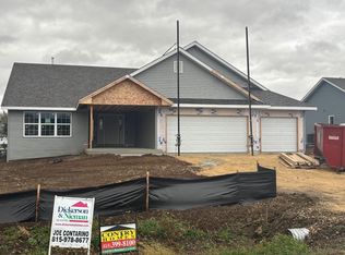 1111 Frosty Morning Dr, Davis Junction, IL 61020