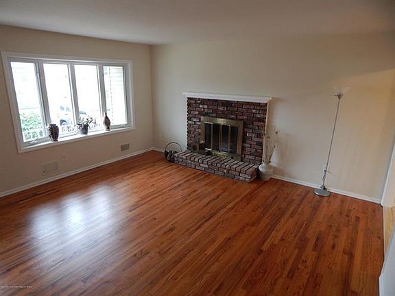 3rd image of 1236 Audubon Dr