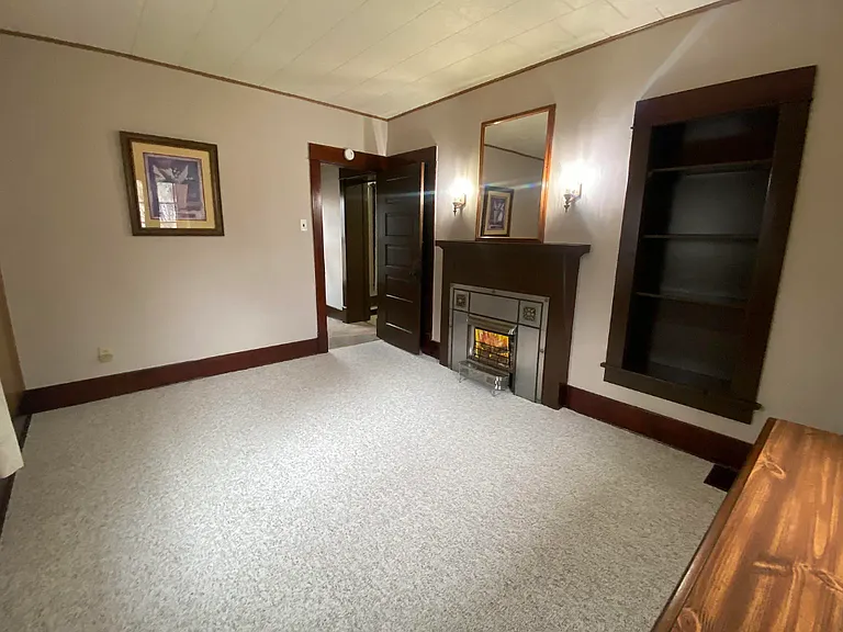320 N Sherman Ave #3 — Photo 5