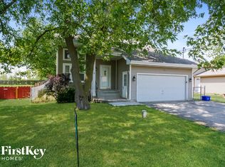 235 S Highland Dr, McHenry, IL 60051