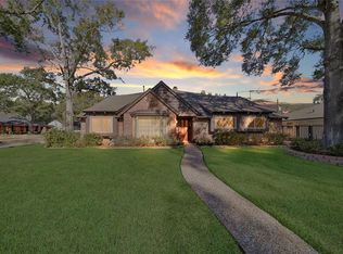 1146 Thornton Rd, Houston, TX 77018