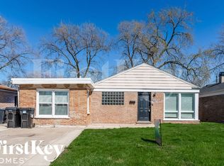 8401 S Kenton Ave, Chicago, IL 60652