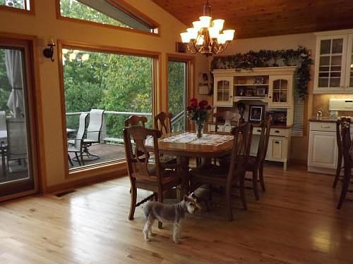 4th image of 4 Deerhurst Ln