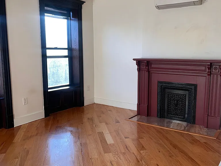 1308 Dean St #4R — Photo 9