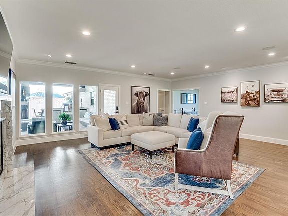 3rd image of 7507 Midbury Dr