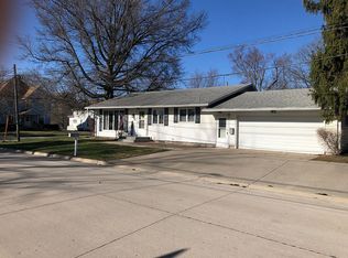 101 N Monroe St, New Sharon, IA 50207