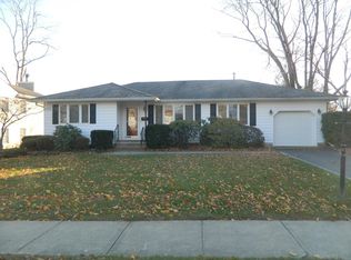 11 Jason Dr, Spring Lake, NJ 07762