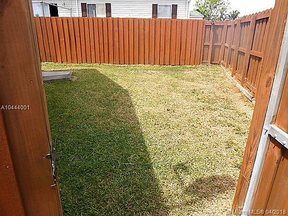 5th image of 220 NE 12th Ave Lot 109