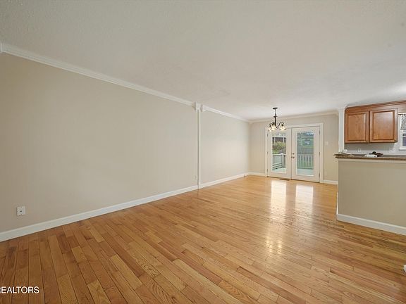 4th image of 9315 Barrington Blvd