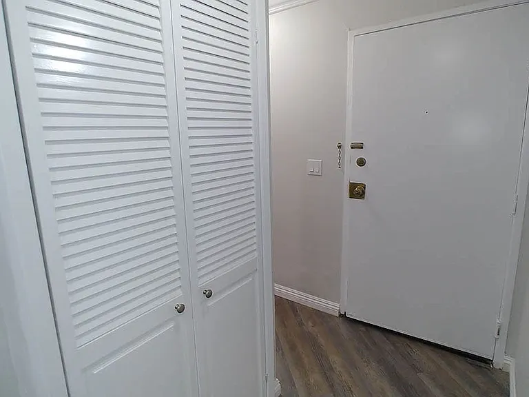 14242 Roscoe Blvd — Photo 66