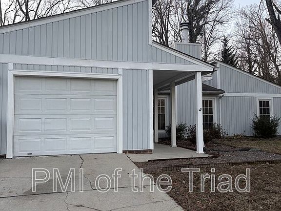 2nd image of 3123 Colony Dr