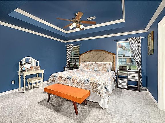 1st image of 77 Temple Dr
