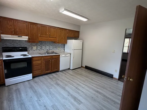 1530 Hawk Cir APT A, Troy, OH 45373