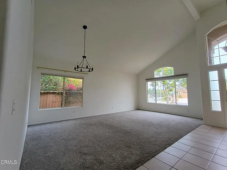 1405 La Culebra Cir — Photo 8