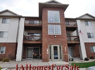 3060 Wilson Ave SW APT 9, Cedar Rapids, IA 52404