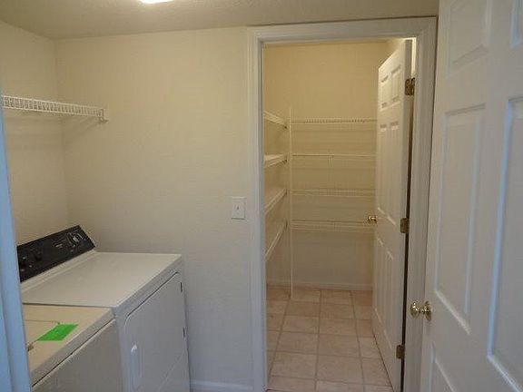 2nd image of 1381 Heatherwood Ln #19