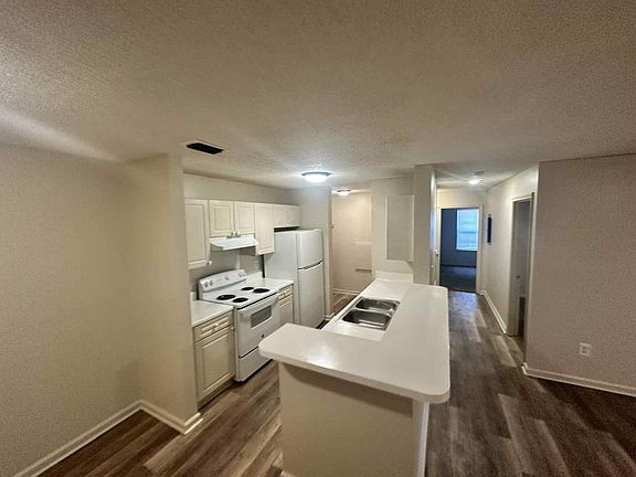 3rd image of 571 Plaza Dr #414-C