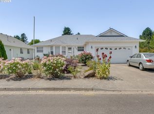 720 SE Lacey St, Sheridan, OR