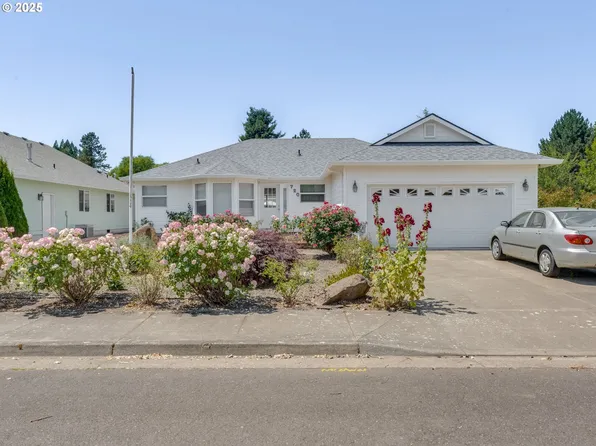 720 SE Lacey St, Sheridan, OR 97378