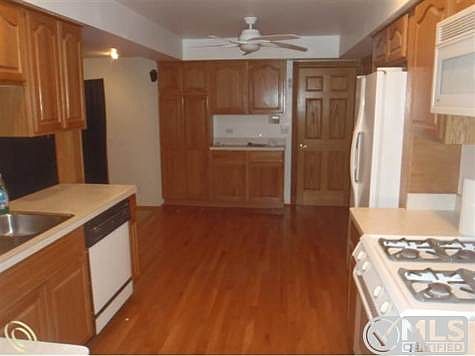 Quality Cabinets & Floor