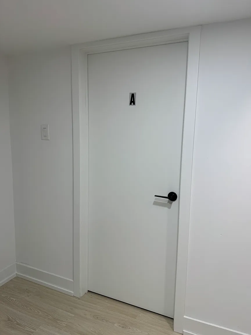 250 Acton Ave photo 1
