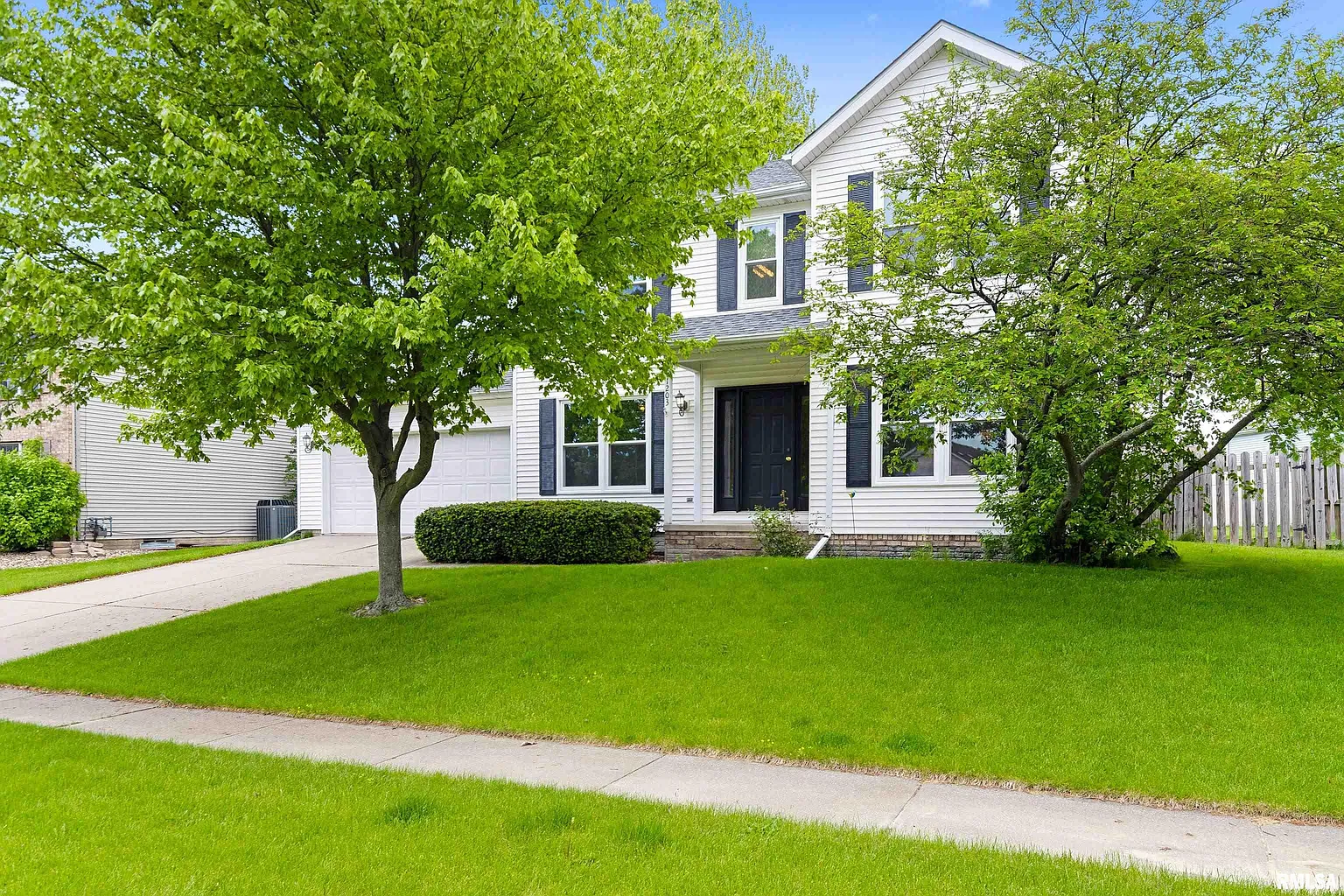 1203 Royal Pointe Dr photo 1