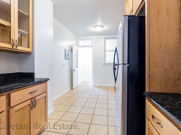 5th image of 1200 Taylor St APT 28
