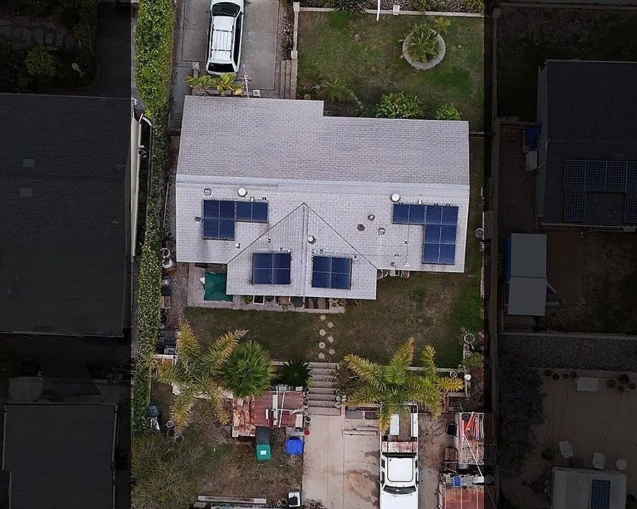 2nd image of 4036 Clairemont Dr