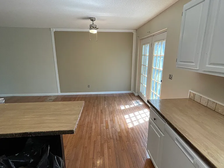 1135 Breckenridge Dr — Photo 6