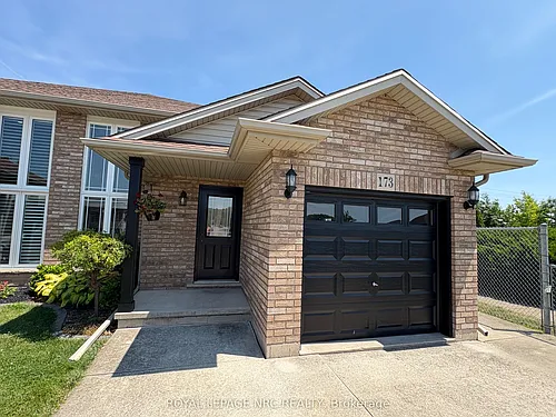 173 Autumn Cres Photo 1