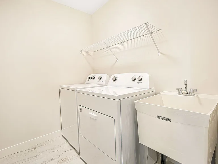 Foxtail Hollow Townhomes — Photo 17